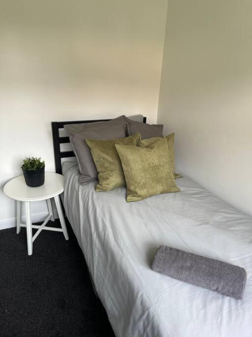 Castle Court Apartment Лондон Екстер'єр фото