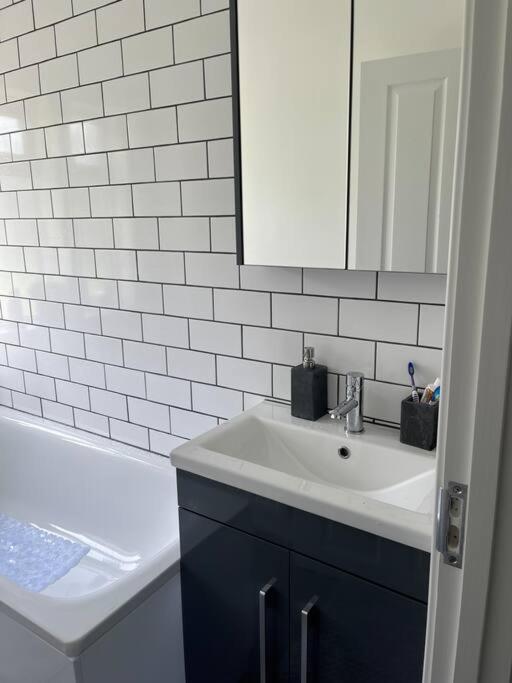 Castle Court Apartment Лондон Екстер'єр фото